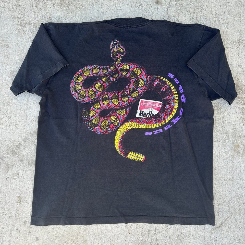 Vintage Marlboro Adventure Team Snake Pass T Shirt XL Faded Black 90s Pocket Tee